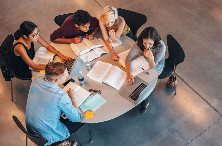 Time Management Strategies for the Modern Business Student: Lessons from Industry Experts