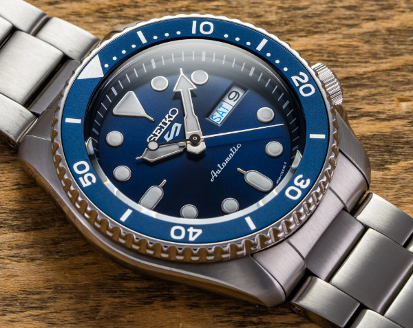 Sapphire Crystal Watch: Why This One Feature Separates Premium Timepieces From the Rest